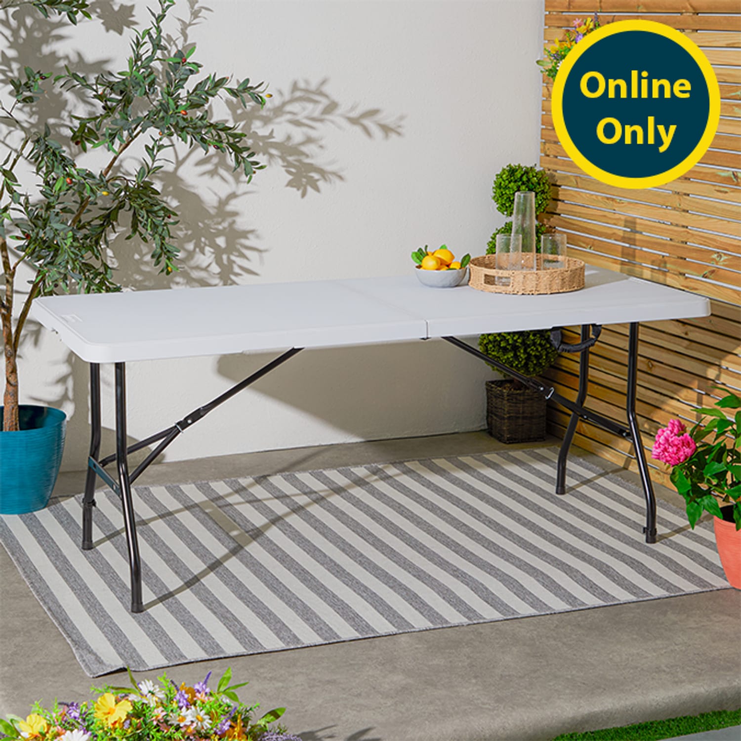 Vivo Fuori 6ft Foldable Table
